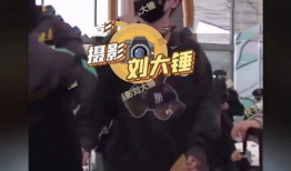 亲脖子视频,一场视觉与情感的碰撞